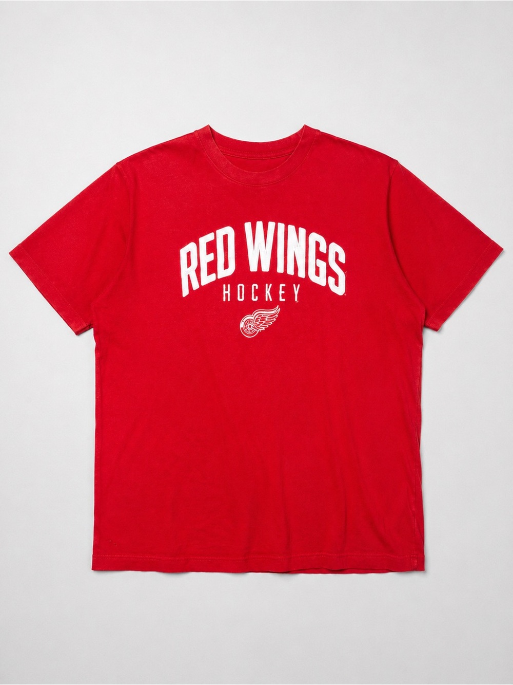 Detroit Red Wings Hockey Graphic T-Shirt Red NHL Fan Tee Men’s Medium